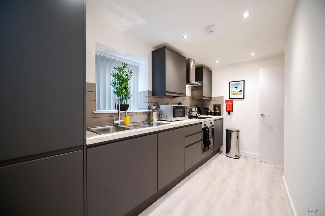 Charles Alexander Short Stay - Windmill House Apartments Lytham St. Annes Eksteriør bilde