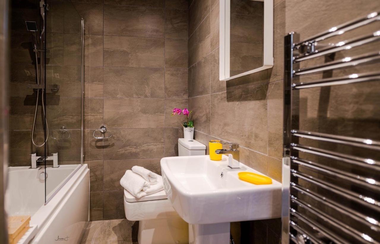Charles Alexander Short Stay - Windmill House Apartments Lytham St. Annes Eksteriør bilde