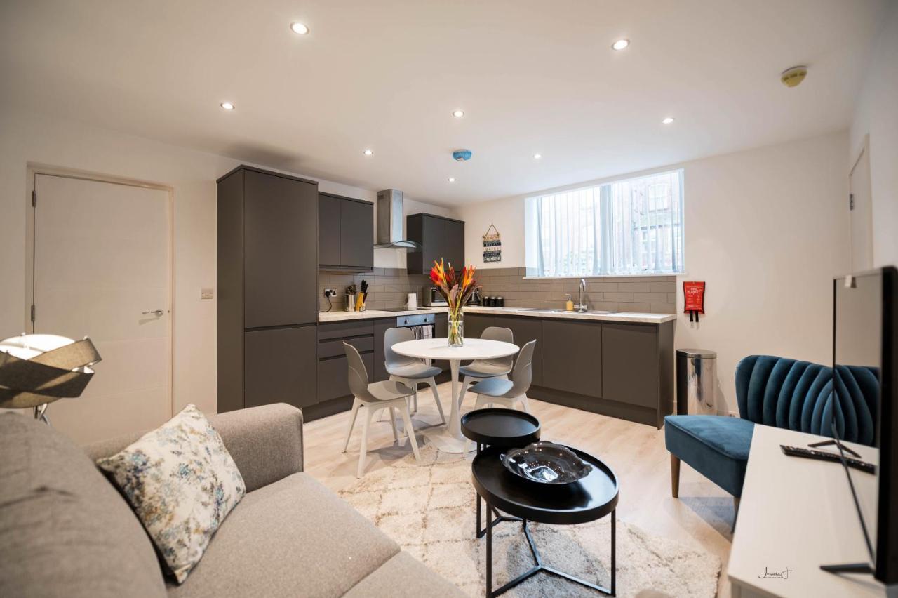 Charles Alexander Short Stay - Windmill House Apartments Lytham St. Annes Eksteriør bilde